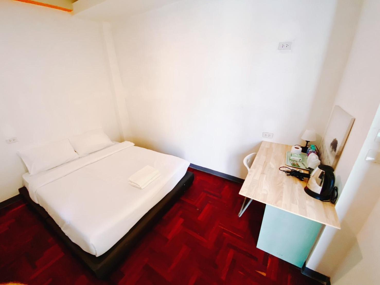 בנגקוק Go Inn Silom Bts Surasak X โกอินน์ สีลม บีทีเอส สถานีสุรศักดิ์ מראה חיצוני תמונה