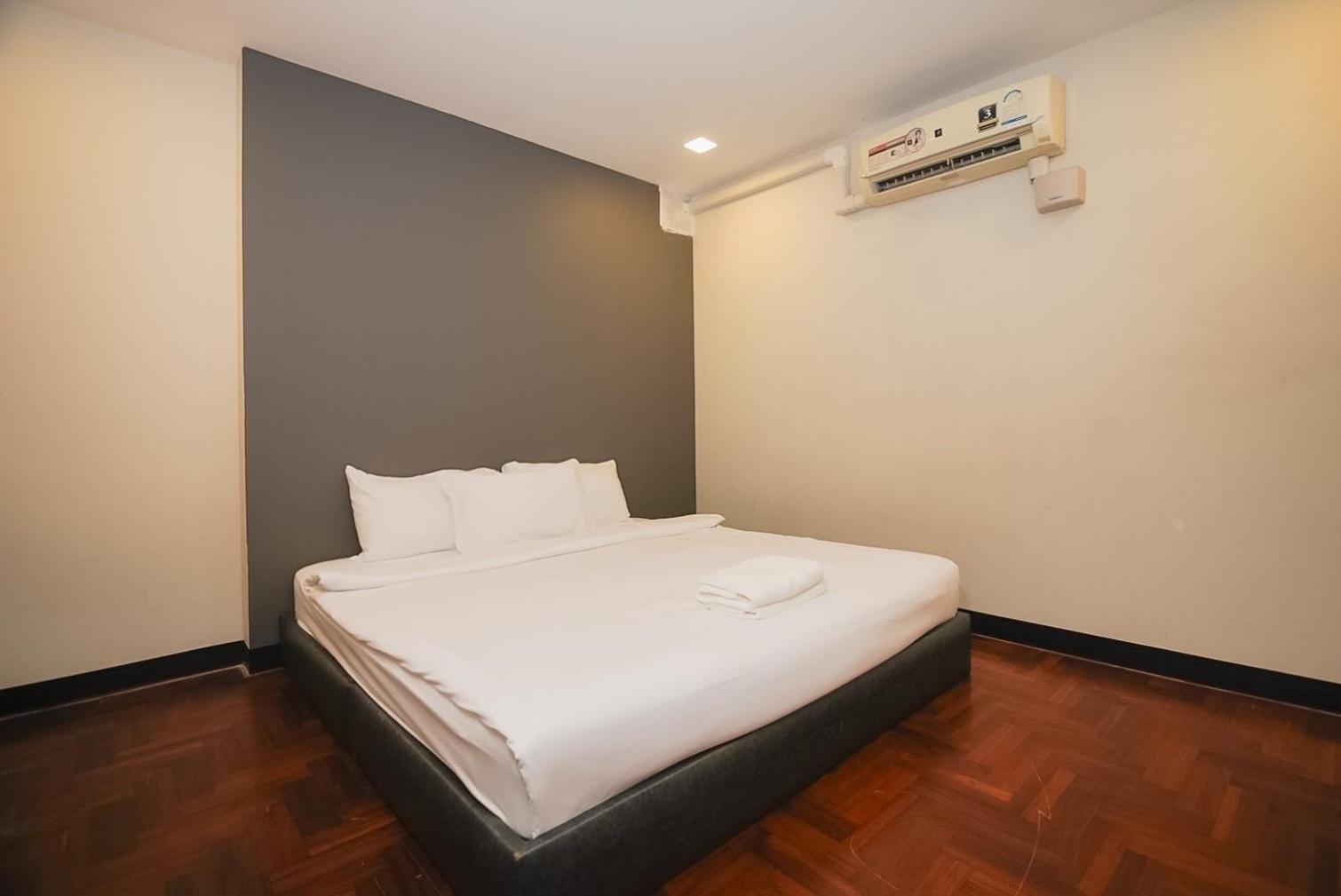 בנגקוק Go Inn Silom Bts Surasak X โกอินน์ สีลม บีทีเอส สถานีสุรศักดิ์ מראה חיצוני תמונה